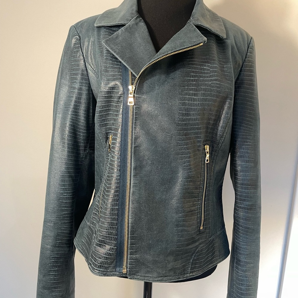 Elie Tahari Textured Leather Moto Jacket | Gold Zips | Size M